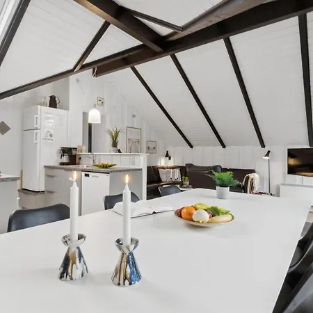 Torbjoern - 1-1km From The Sea By Interhome *
